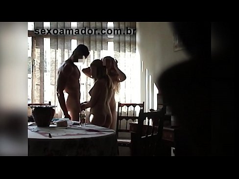 ❤️ Секс приятели канят гигантски мъж и тройка с него ❤️ Секс видео в bg.pornplaybb.ru